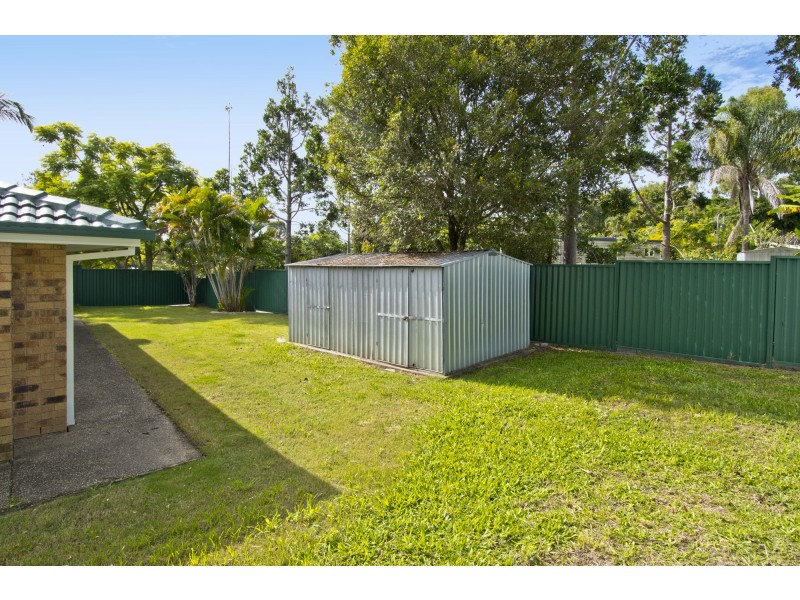 13 Duesbury Crescent, Edens Landing QLD 4207