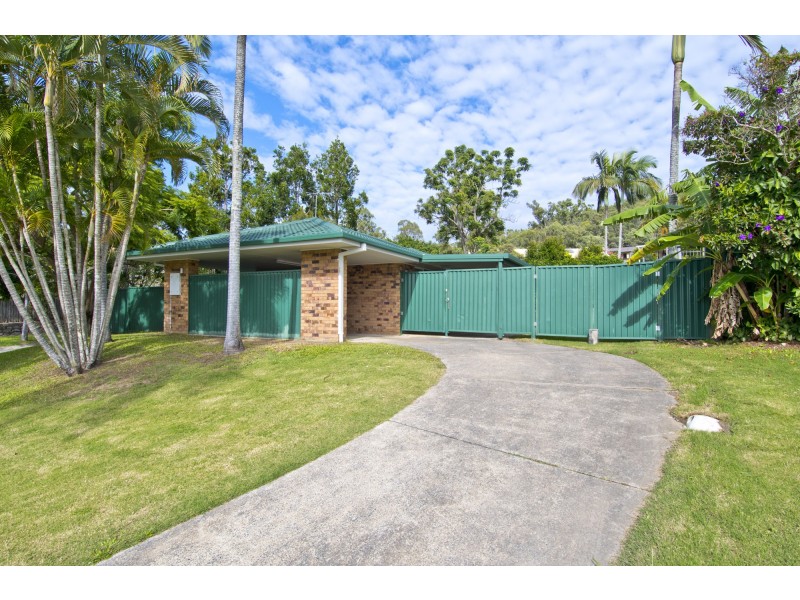 13 Duesbury Crescent, Edens Landing QLD 4207