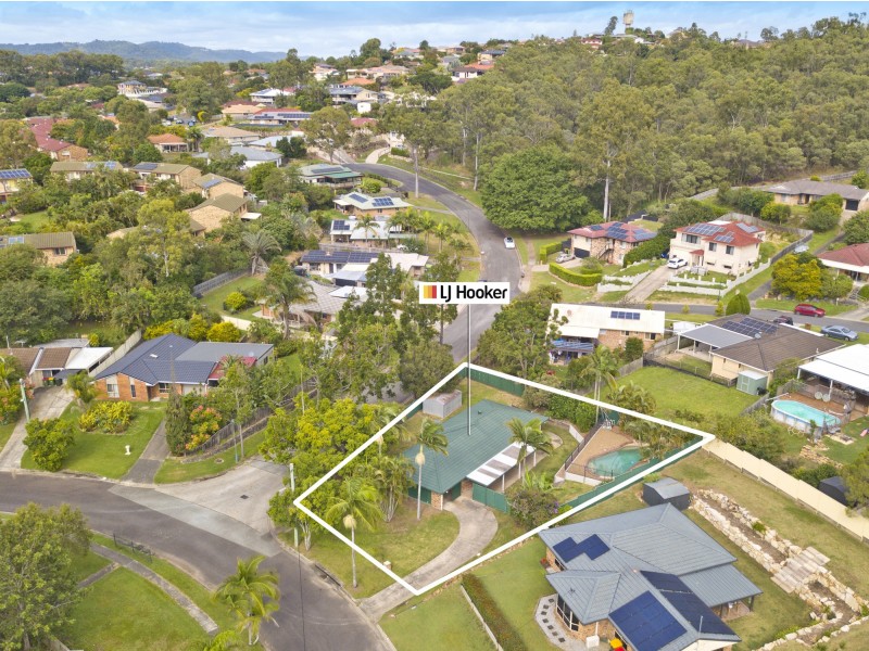 13 Duesbury Crescent, Edens Landing QLD 4207