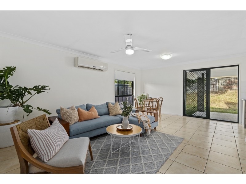 7B Pixie Hollow Court, Eagleby QLD 4207