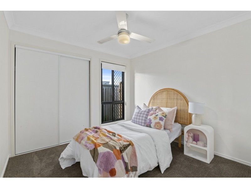 7B Pixie Hollow Court, Eagleby QLD 4207