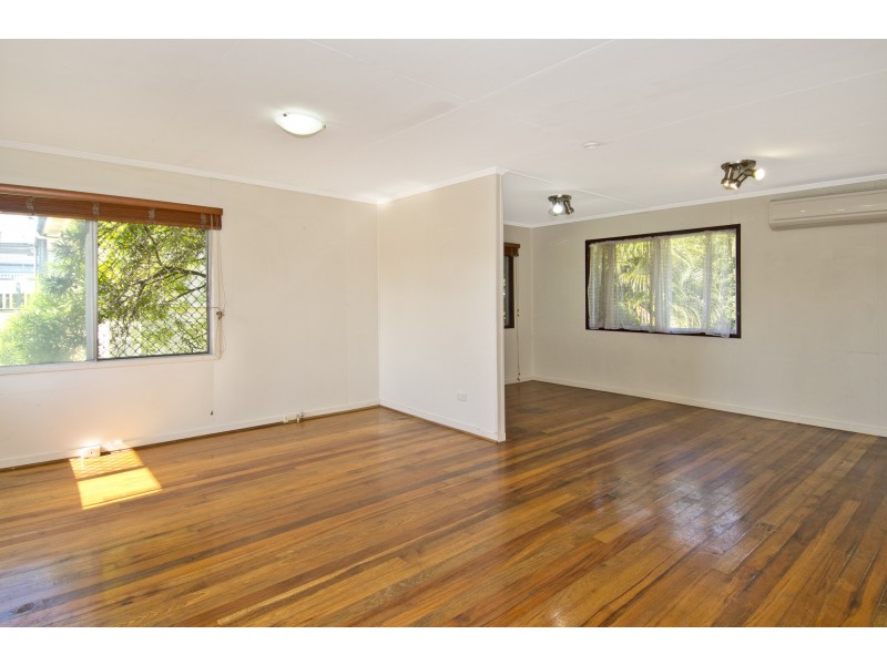 12 Beverley Street, Beenleigh QLD 4207