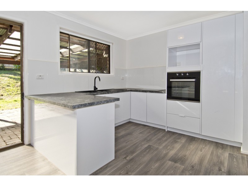 54 Avonmore Street, Edens Landing QLD 4207