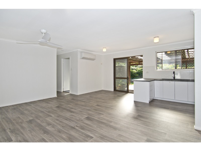 54 Avonmore Street, Edens Landing QLD 4207