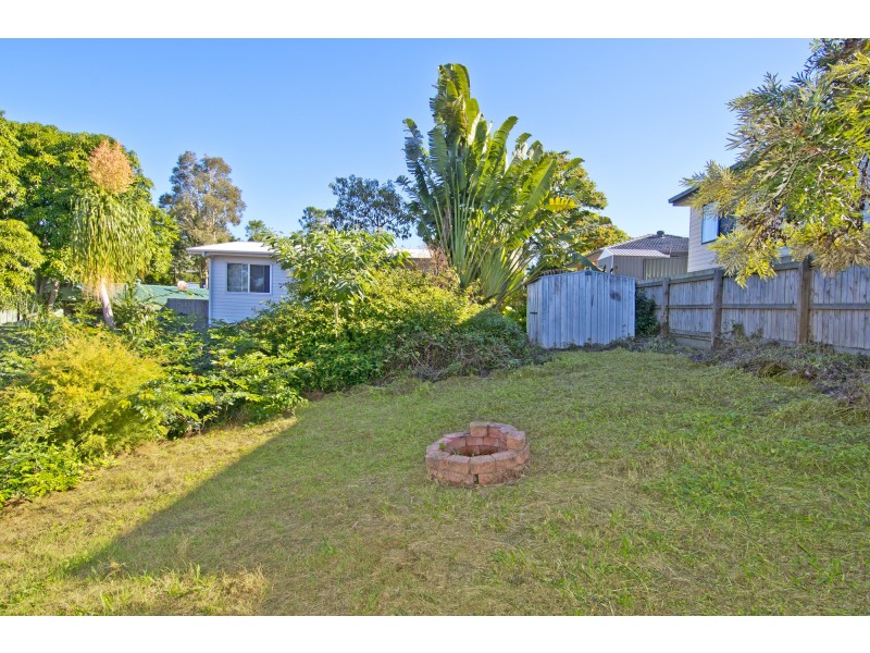 54 Avonmore Street, Edens Landing QLD 4207