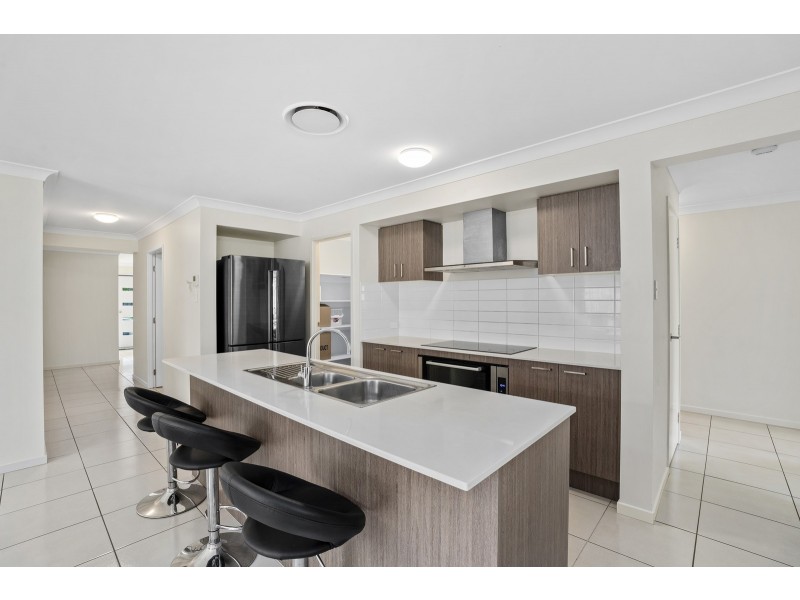 247 Killara Boulevard, Logan Reserve QLD 4133