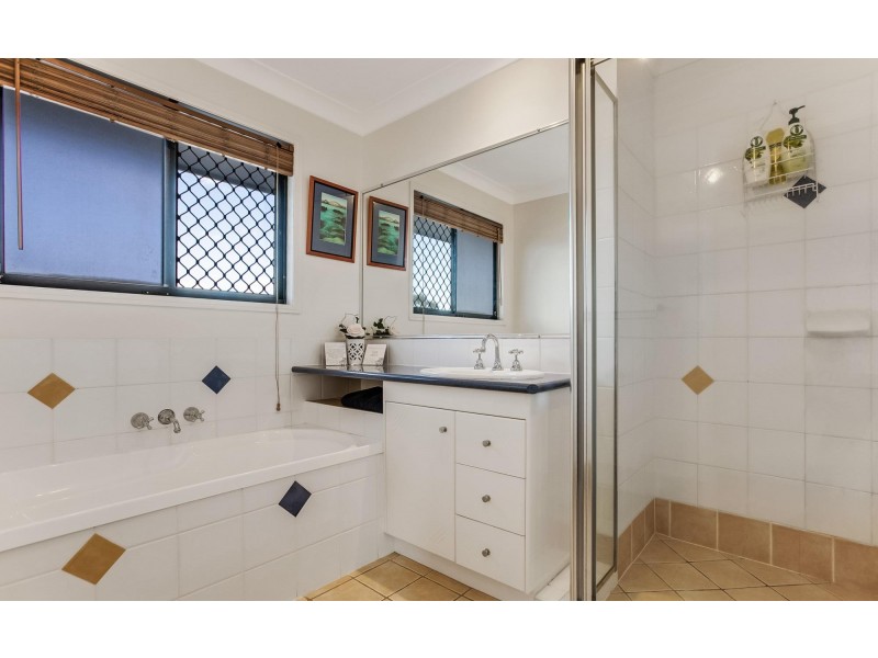 4 Conochie Place, Ormiston QLD 4160