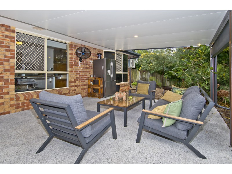 27 Jessie Crescent, Bethania QLD 4205