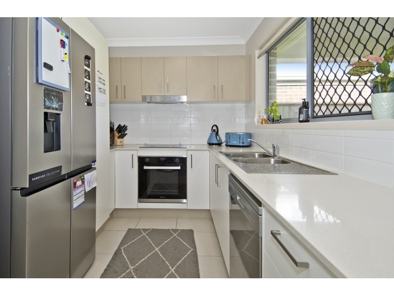 15 Windmill Place, Belivah QLD 4207
