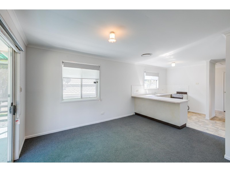 5 Woodlands Drive, Stapylton QLD 4207