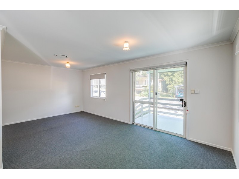 5 Woodlands Drive, Stapylton QLD 4207
