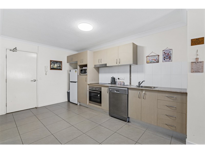 2/155-163 Fryar Road, Eagleby QLD 4207