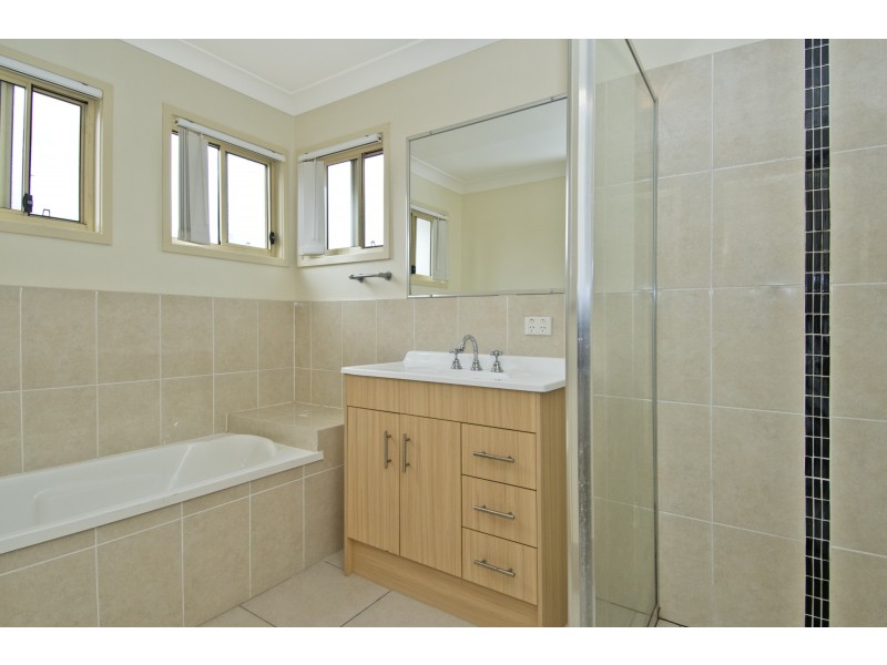 2/62-64 Milne Street, Mount Warren Park QLD 4207