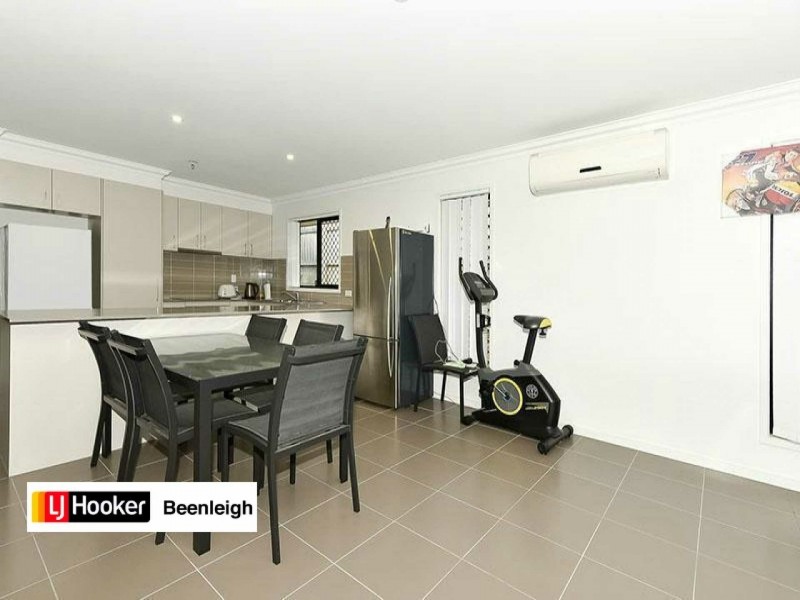 45 Outlook Drive, Waterford QLD 4133