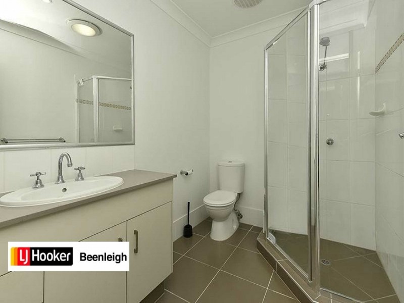 45 Outlook Drive, Waterford QLD 4133