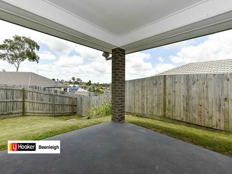 45 Outlook Drive, Waterford QLD 4133