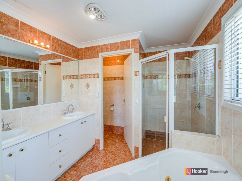 1 Janine Drive, Bahrs Scrub QLD 4207