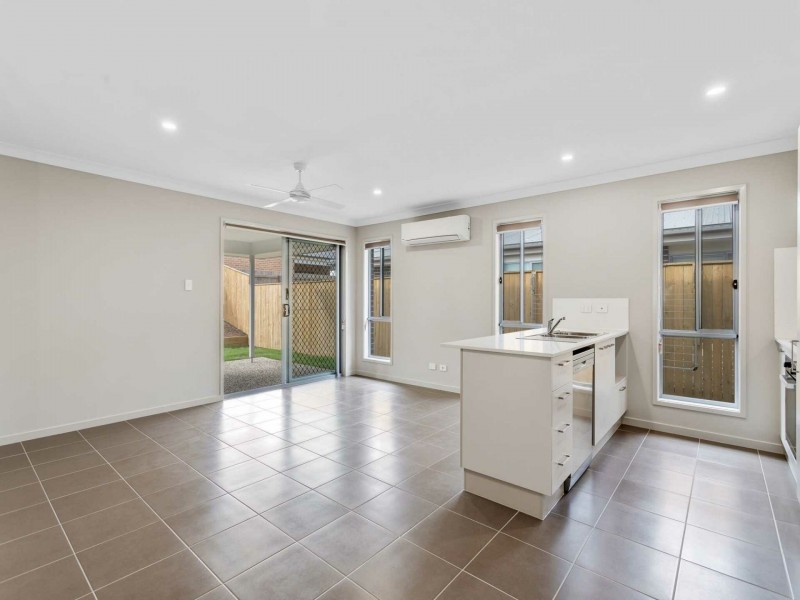 11 Macmillan Loop, Belivah QLD 4207