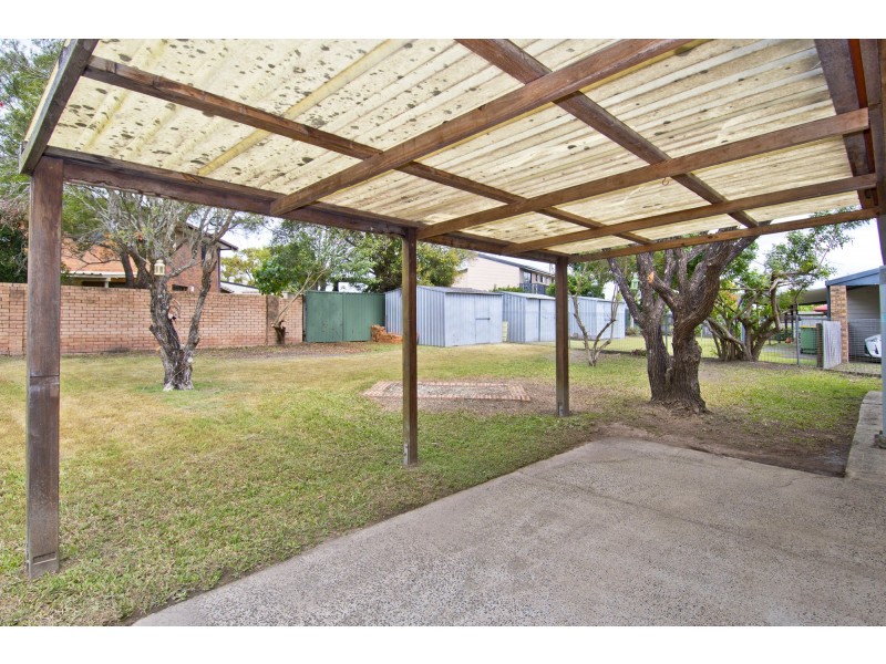 9 Chifley Drive, Bethania QLD 4205