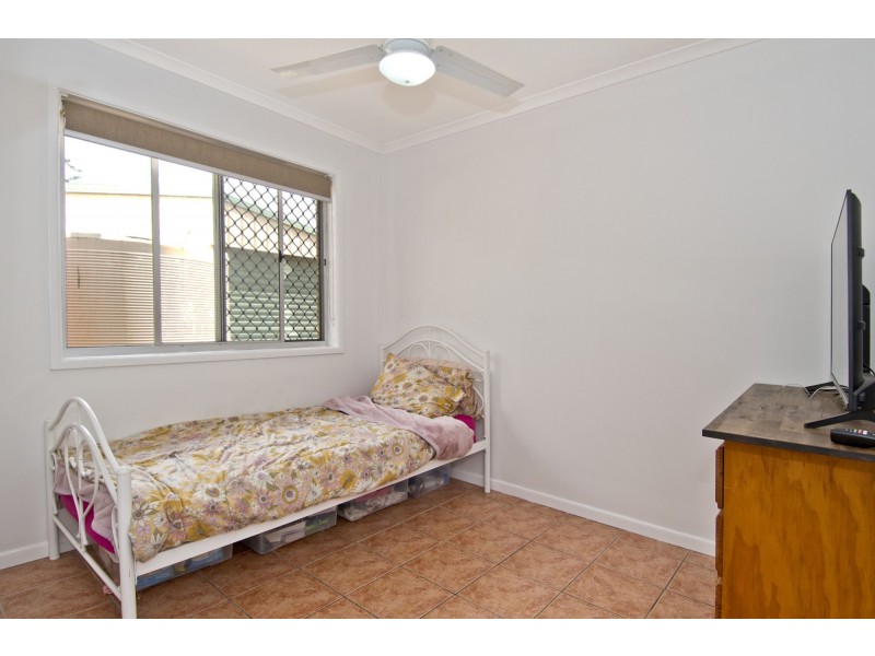 24 Bedford Crescent, Eagleby QLD 4207