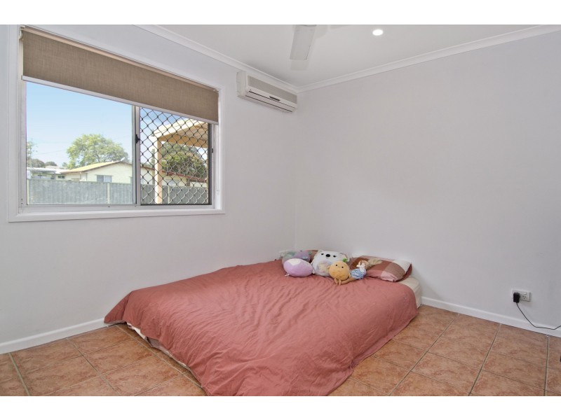 24 Bedford Crescent, Eagleby QLD 4207