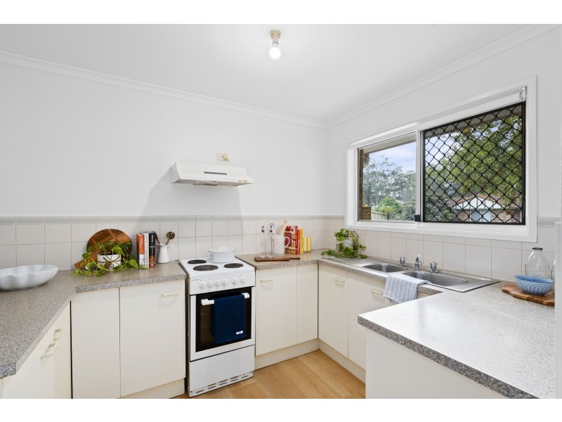 10 Melrose Place, Eagleby QLD 4207