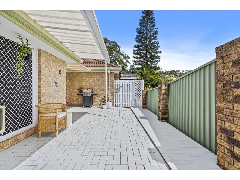 2/41J Murtha Drive, Elanora QLD 4221