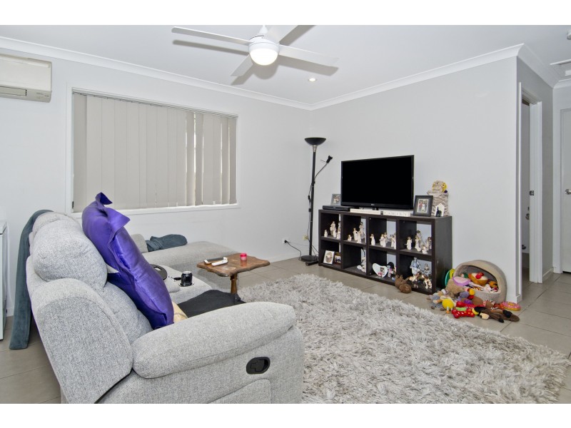 2/11 Spruce Street, Loganlea QLD 4131