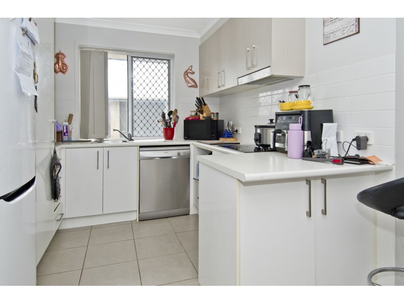 2/11 Spruce Street, Loganlea QLD 4131