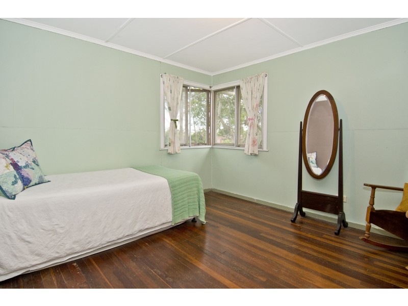 11 Pine Avenue, Beenleigh QLD 4207