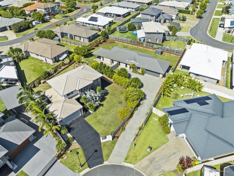 18 Beverley Court, Redland Bay QLD 4165