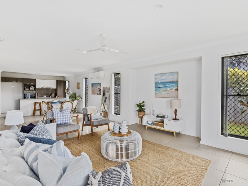 18 Beverley Court, Redland Bay QLD 4165