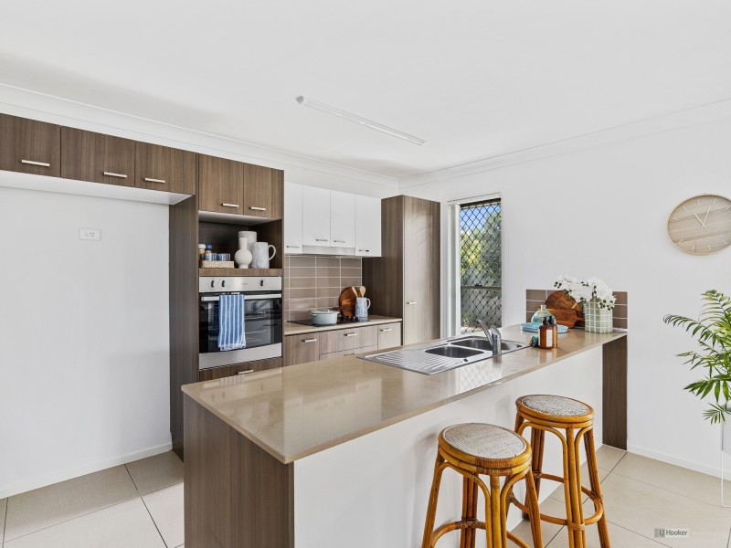 18 Beverley Court, Redland Bay QLD 4165