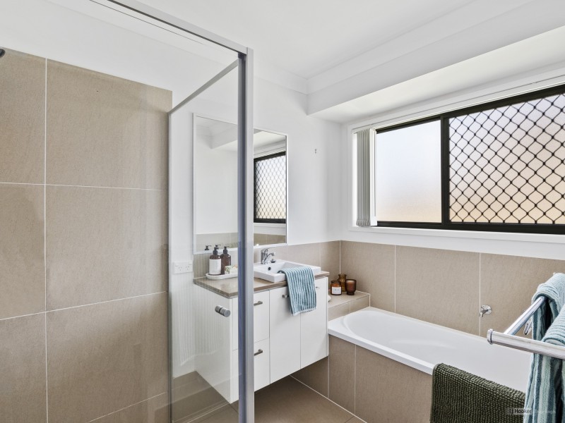 18 Beverley Court, Redland Bay QLD 4165