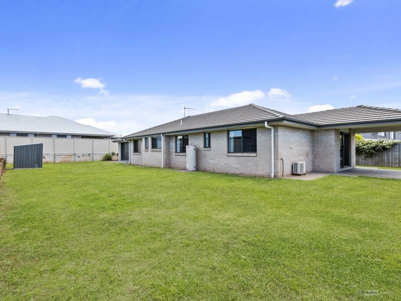 18 Beverley Court, Redland Bay QLD 4165