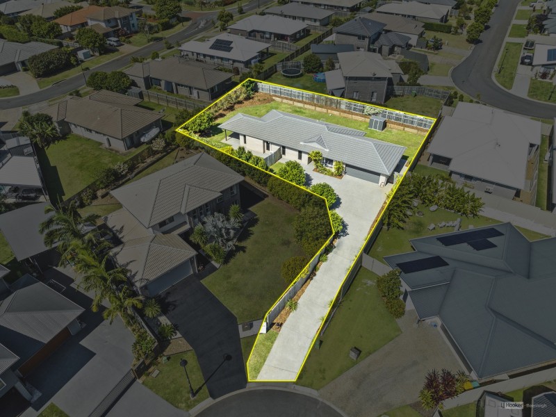 18 Beverley Court, Redland Bay QLD 4165