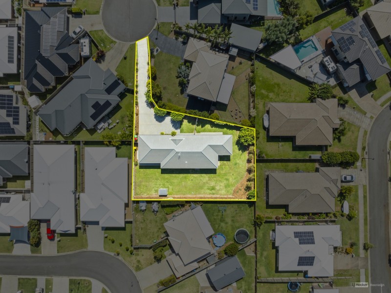 18 Beverley Court, Redland Bay QLD 4165