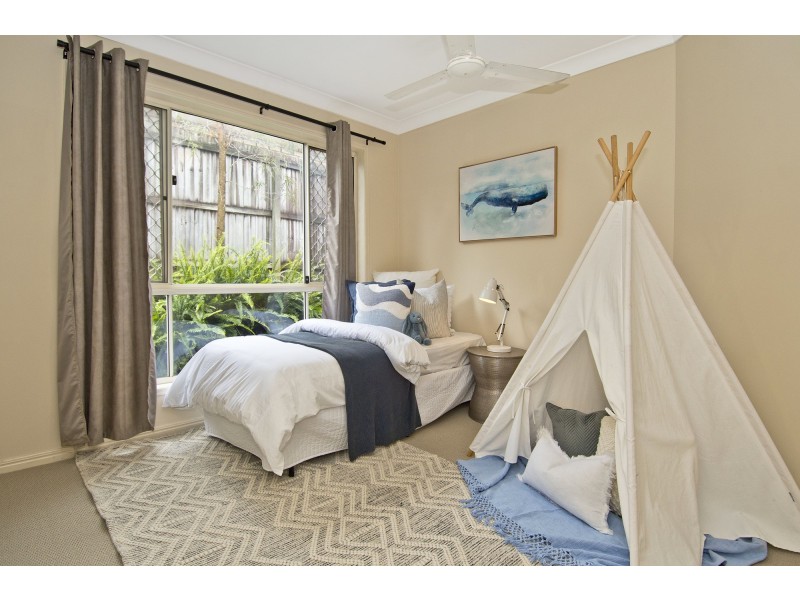 14 Mountain View Crescent, Mount Warren Park QLD 4207