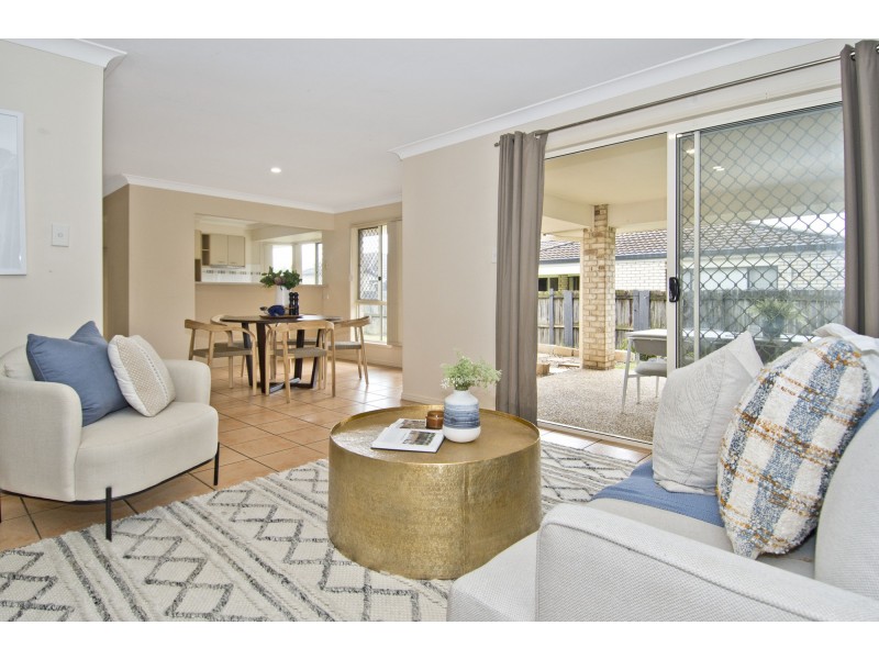 14 Mountain View Crescent, Mount Warren Park QLD 4207