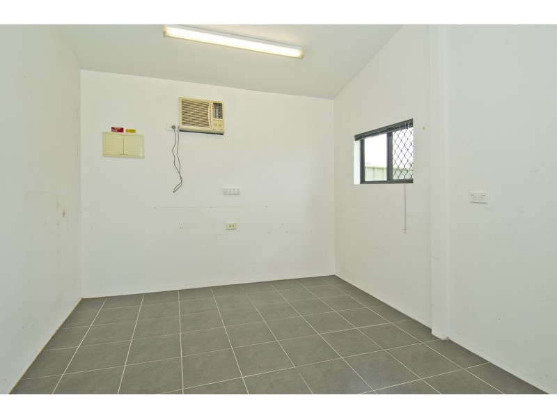 64 Harding Boulevard, Mount Warren Park QLD 4207