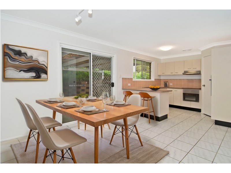 9 Melton Court, Edens Landing QLD 4207