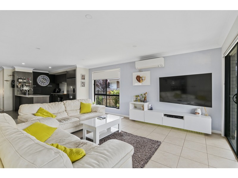 6 Molly Court, Eagleby QLD 4207