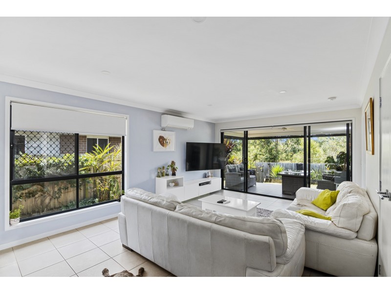 6 Molly Court, Eagleby QLD 4207