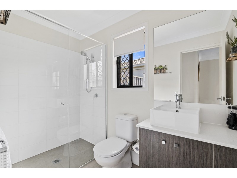 6 Molly Court, Eagleby QLD 4207