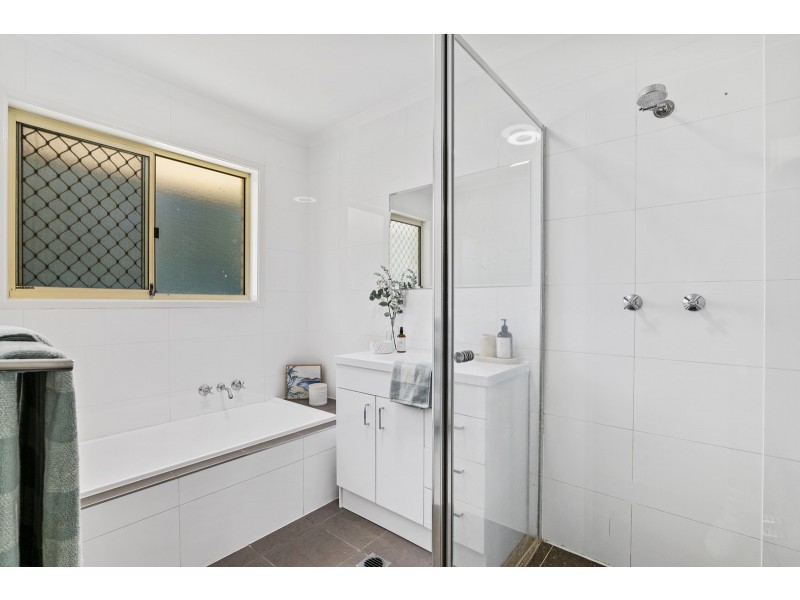 30 Dowling Crescent, Eagleby QLD 4207