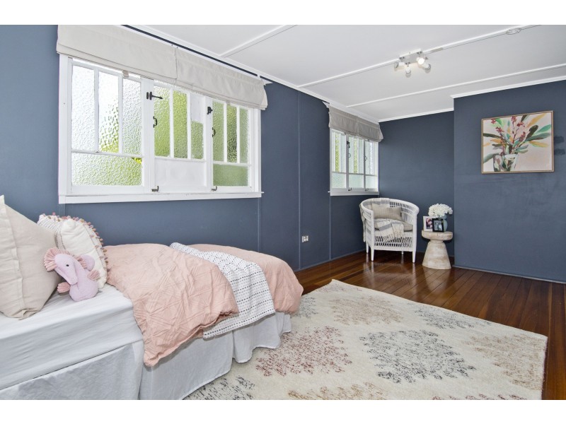 18 Charles Street, Beenleigh QLD 4207