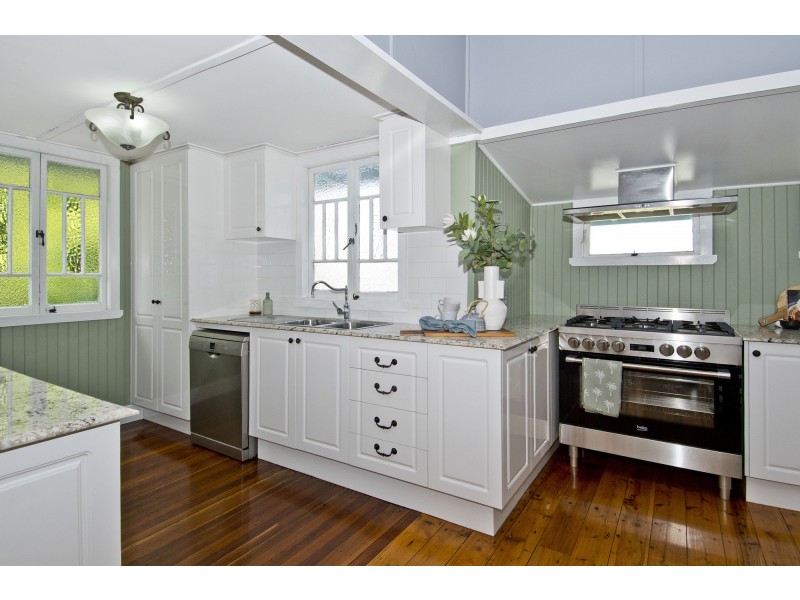 18 Charles Street, Beenleigh QLD 4207