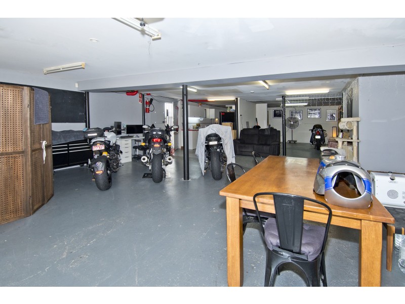 18 Charles Street, Beenleigh QLD 4207