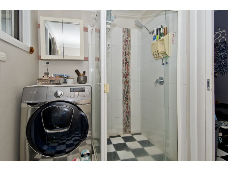 18 Charles Street, Beenleigh QLD 4207