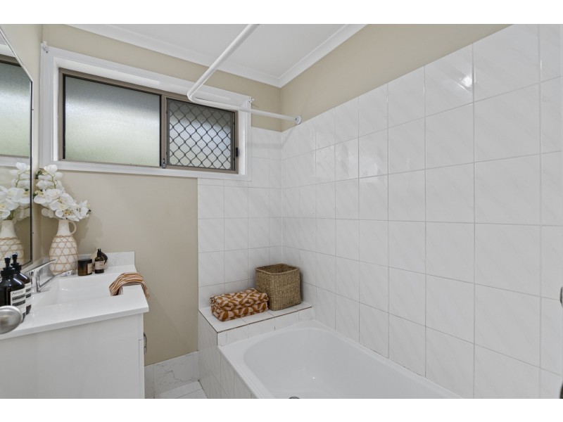 284 River Hills Road, Eagleby QLD 4207